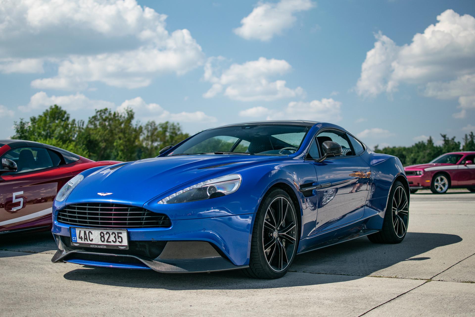 Aston Martin patří již k britské klasice