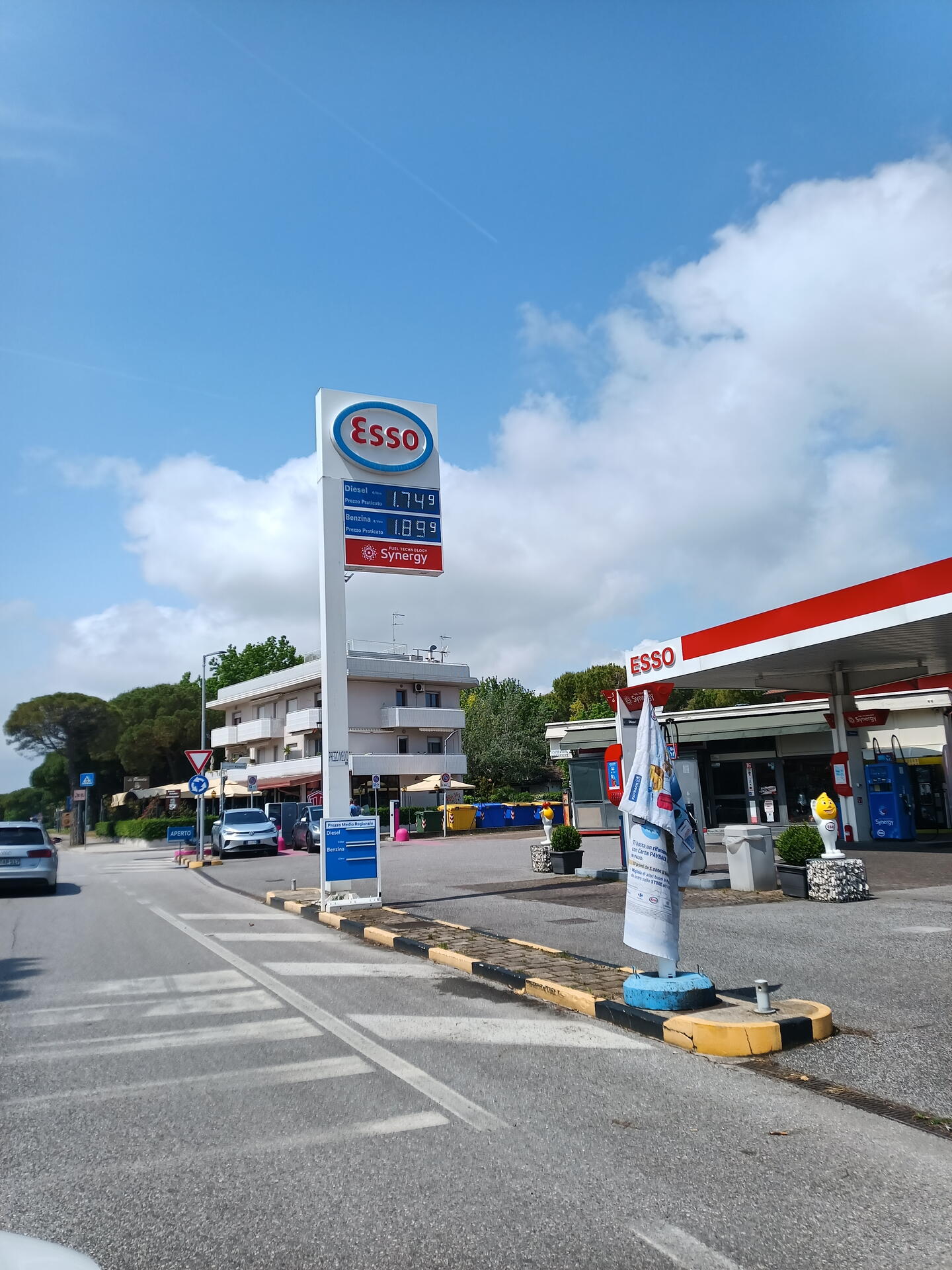 Ceny pohonných hmot na čerpací stanici Lignano