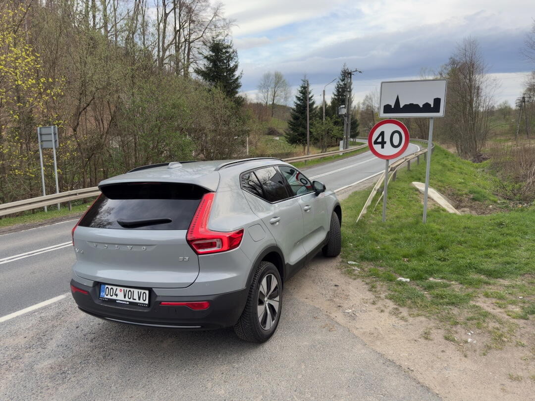 Cesta do Lešna a Poznaně a ostuda s D11