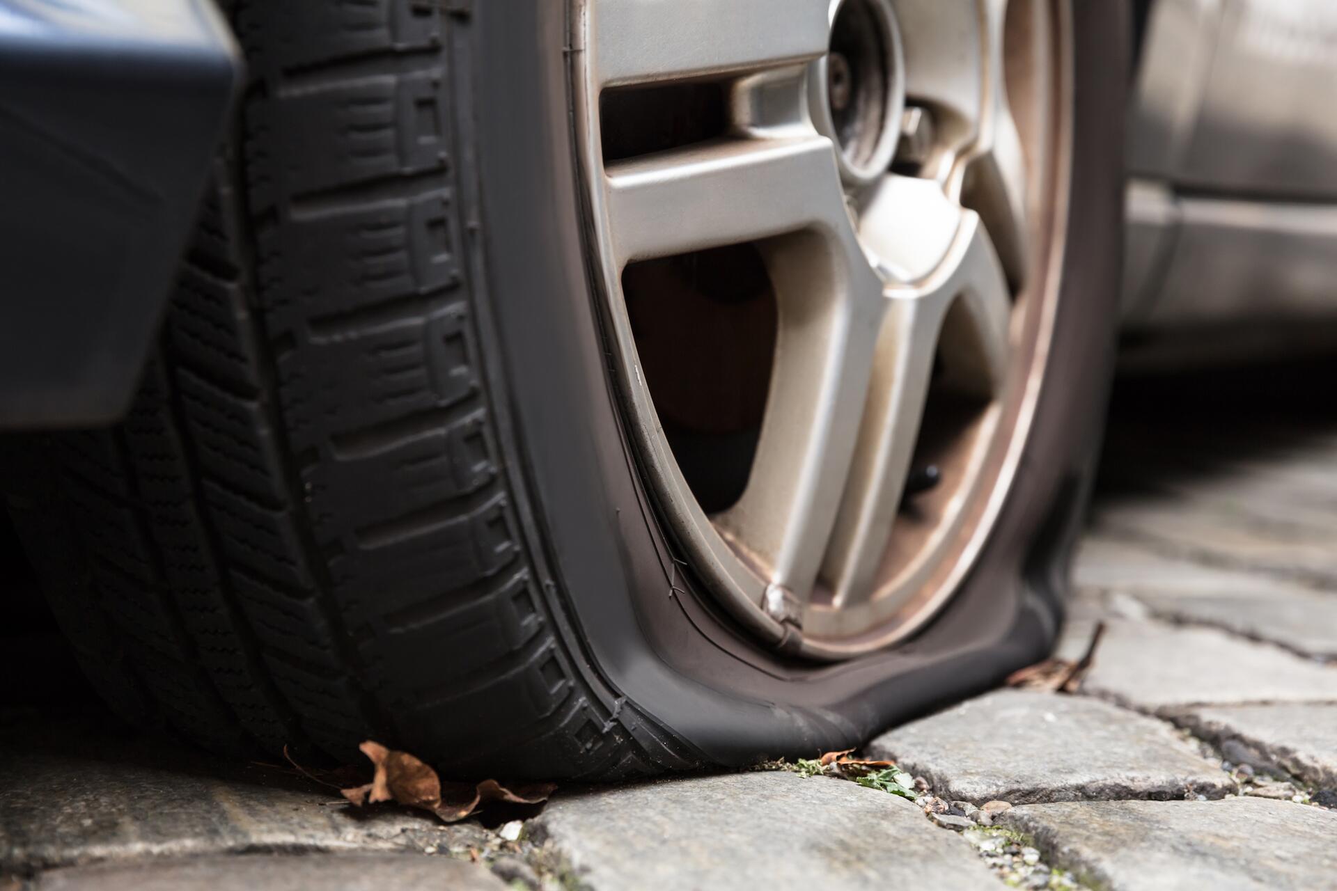 Defekty pneumatik a jejich druhy