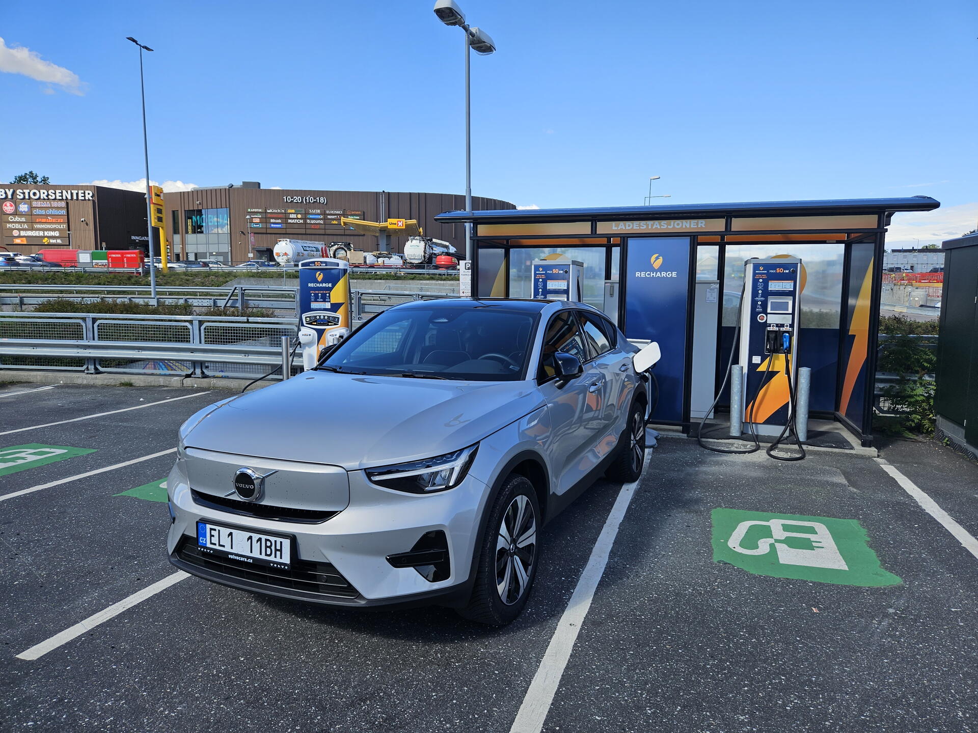 Elektromobilem do Osla a zpět – jak dlouho jsme nabíjeli?