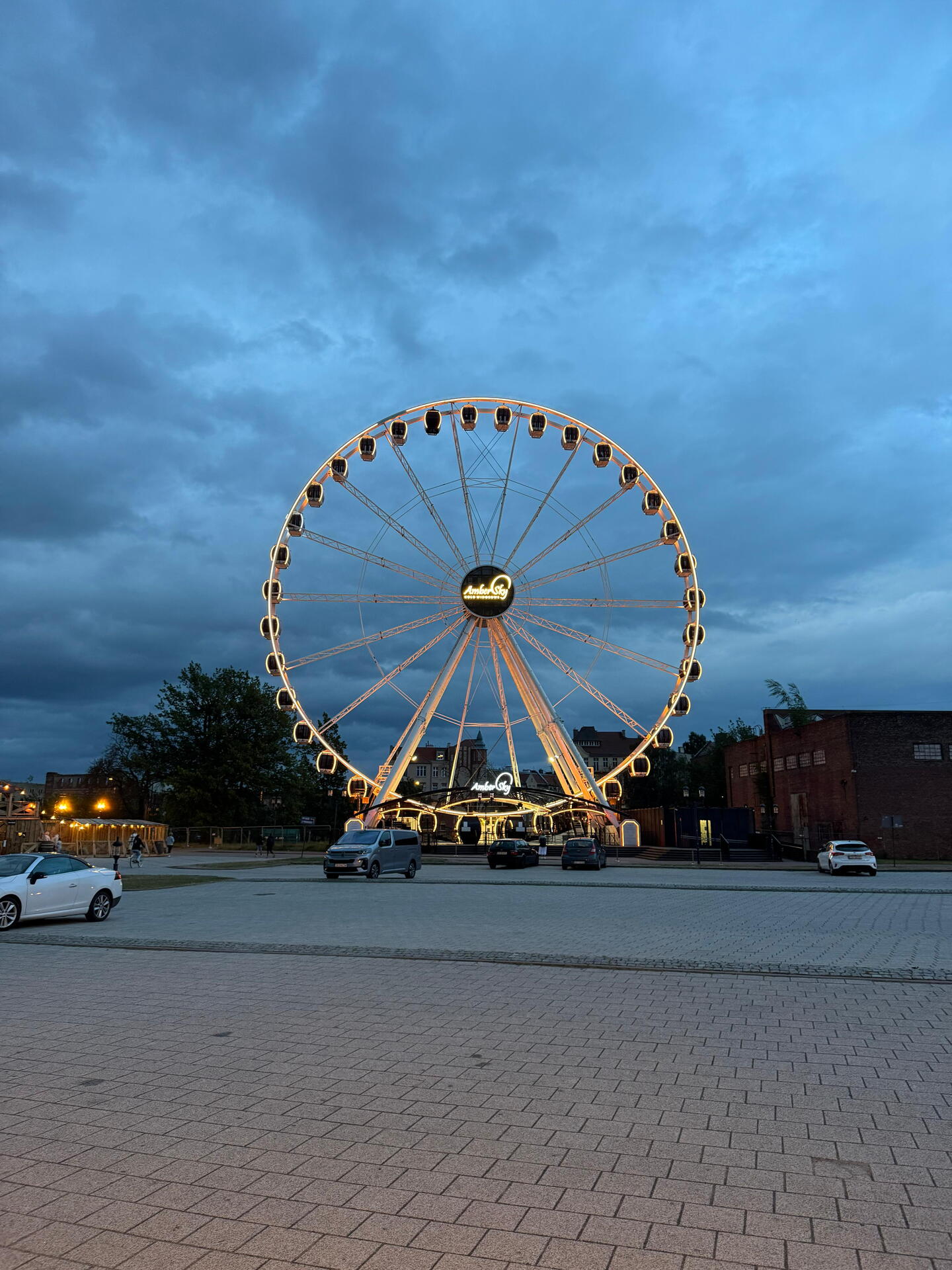 Gdaňsk po setmění: Večerní procházka plná světel, historie a nezapomenutelné atmosféry