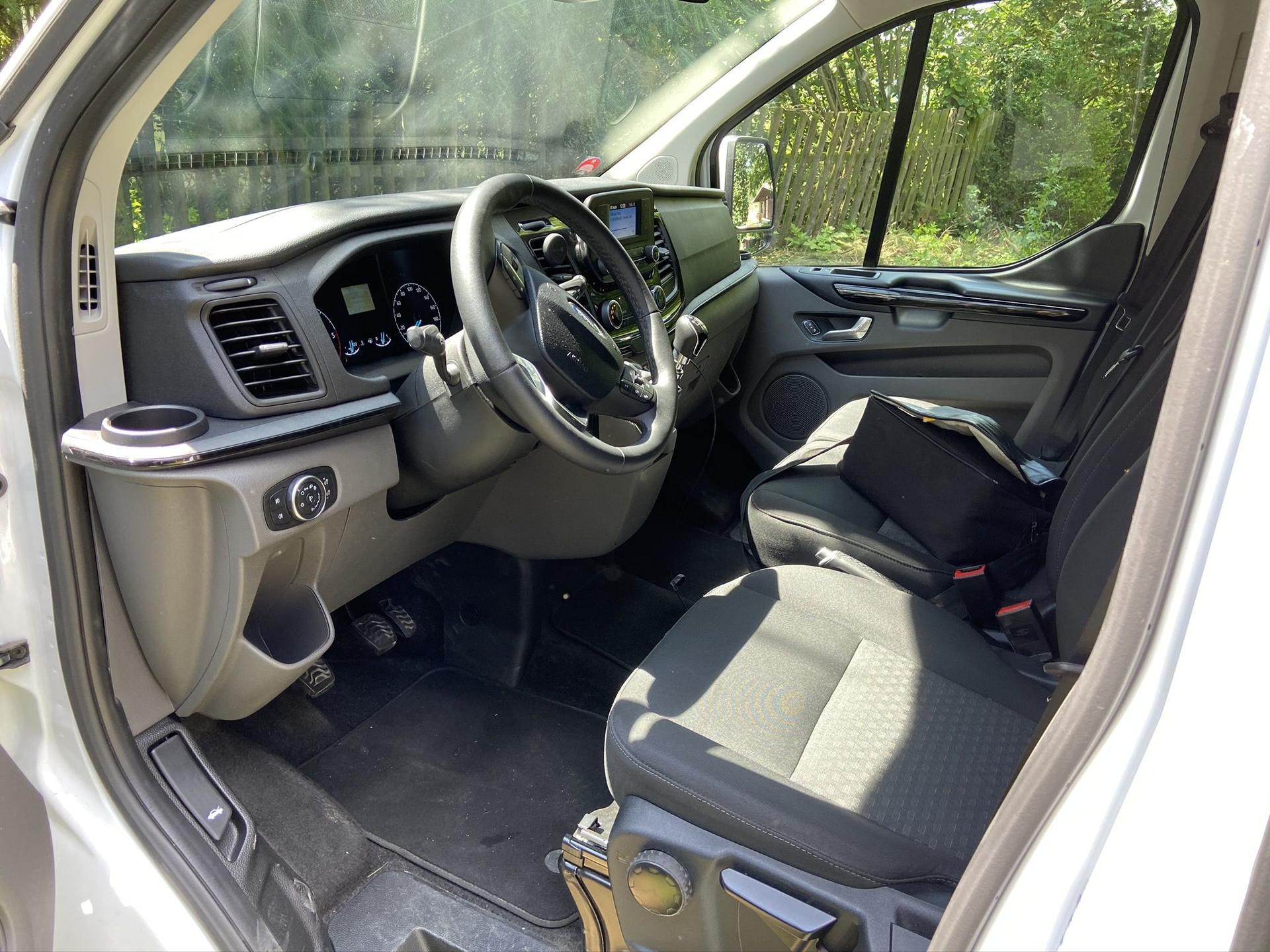 Interiér Ford Tourneo