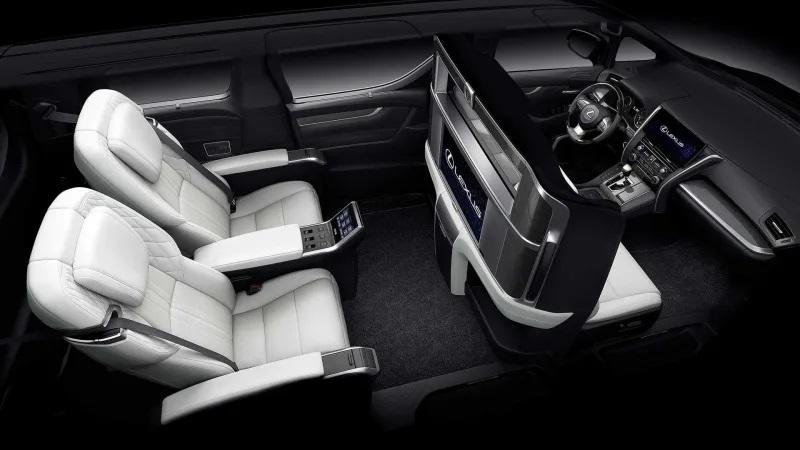 Interiér luxusní dodávky Lexus LM300h