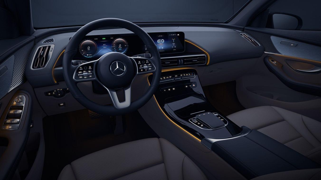 Interiér elektromobilu Mercedes EQC