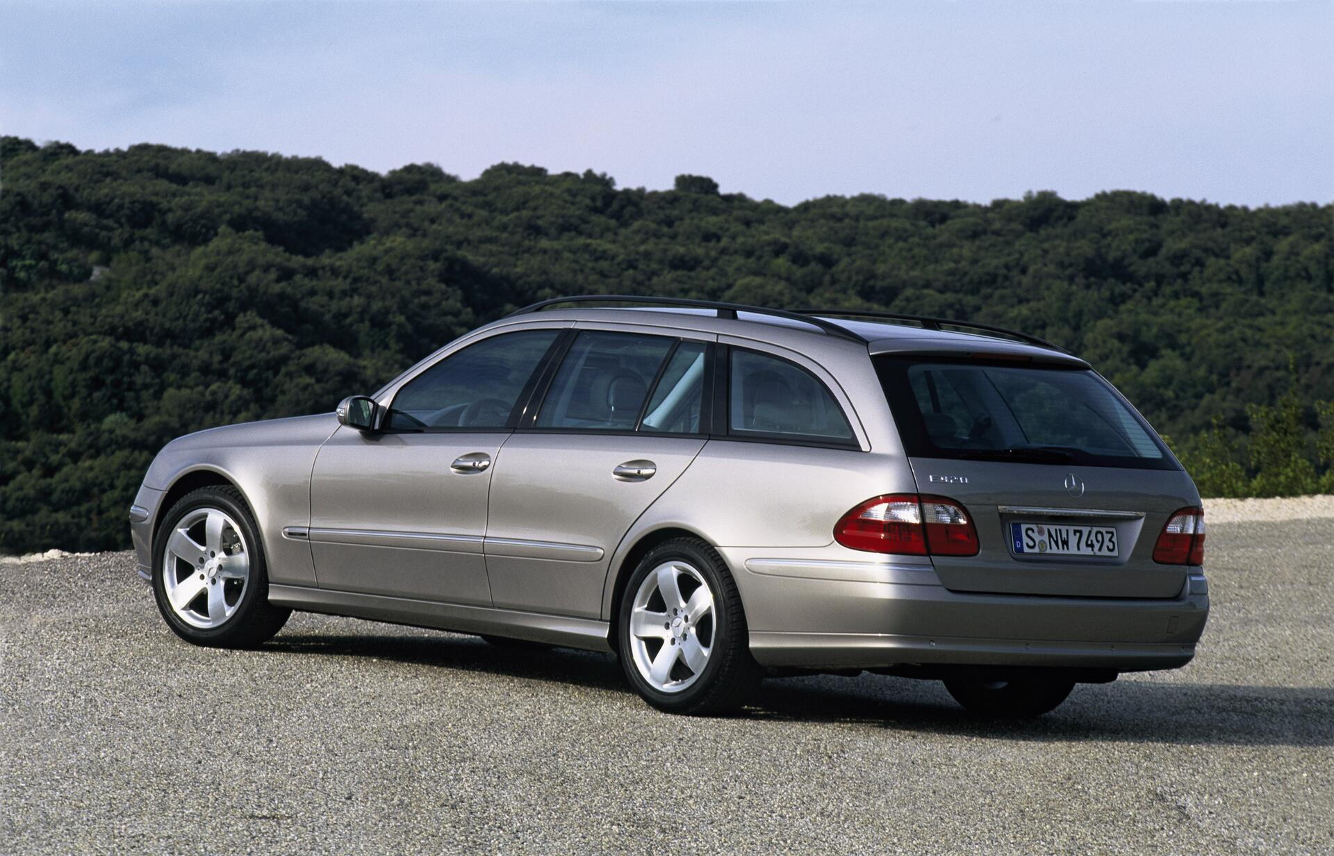 Mercedes-Benz E-Class (W211)