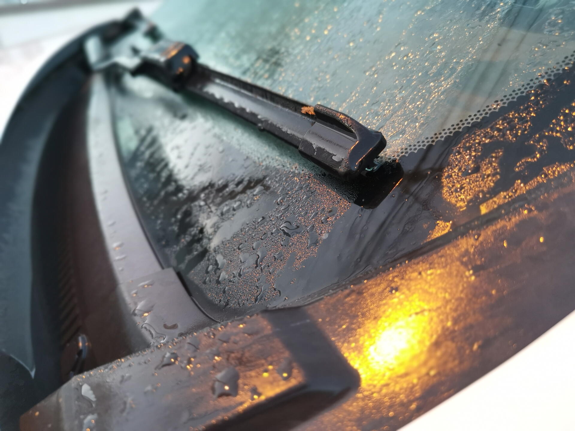 Mlžení skel v autě – přípravky a spreje