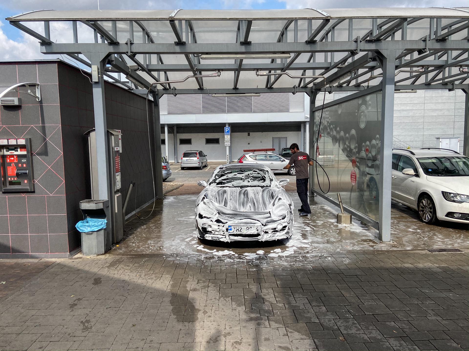 Mytí auta v zimě