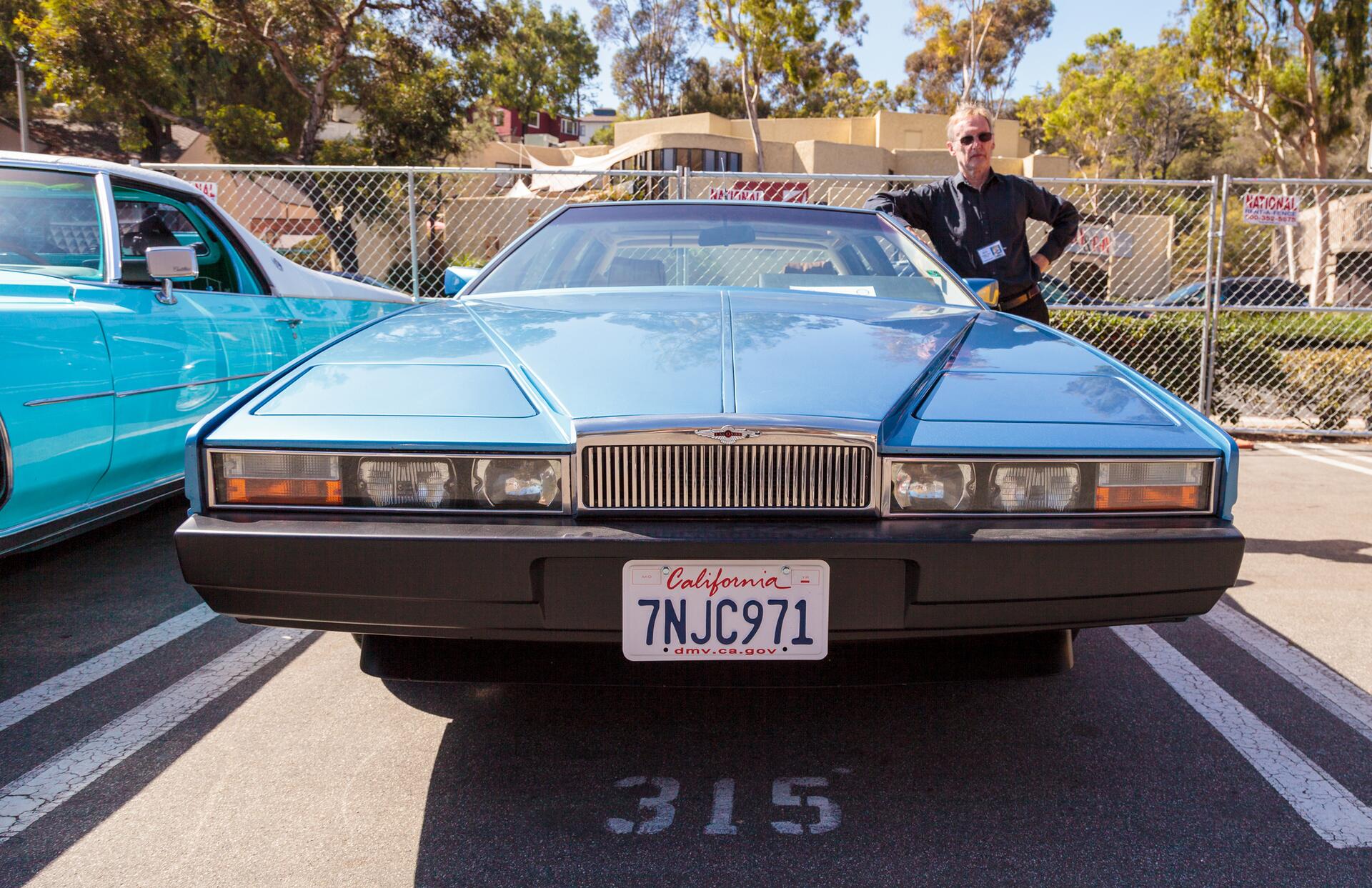 Nejošklivější auto světa - Aston Martin Lagonda