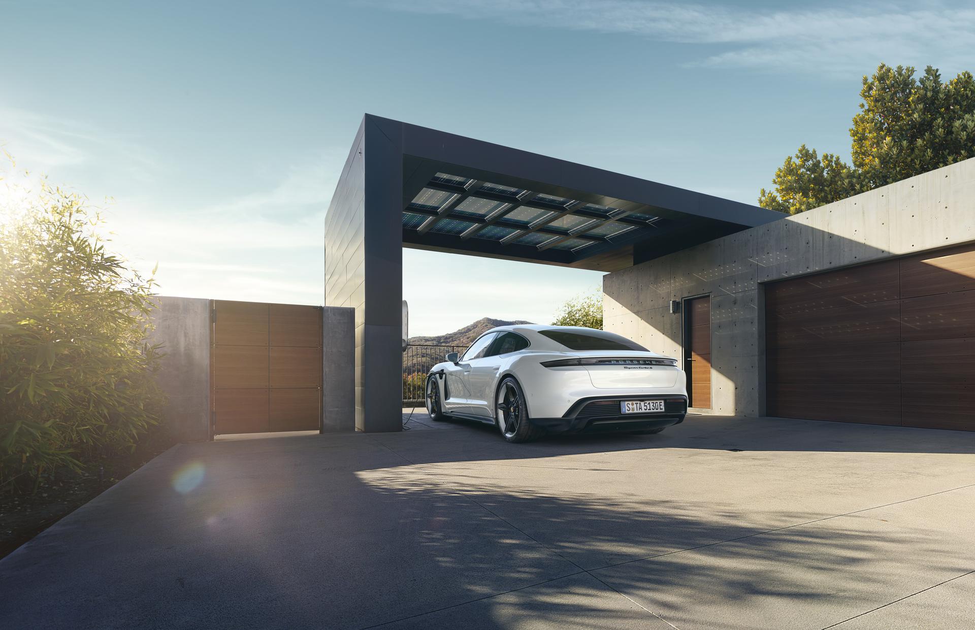 Porsche Taycan ve srovnání s Teslou je vítězem