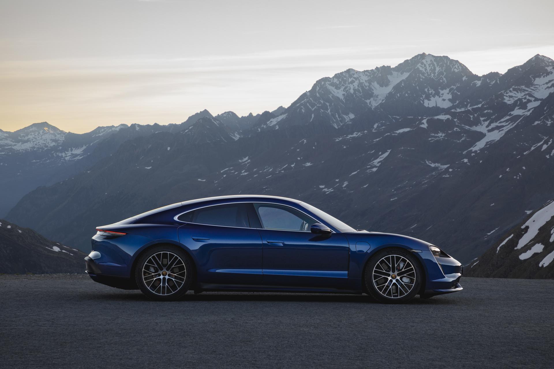 Rychlost a dostupná cena - to je Porsche Taycan