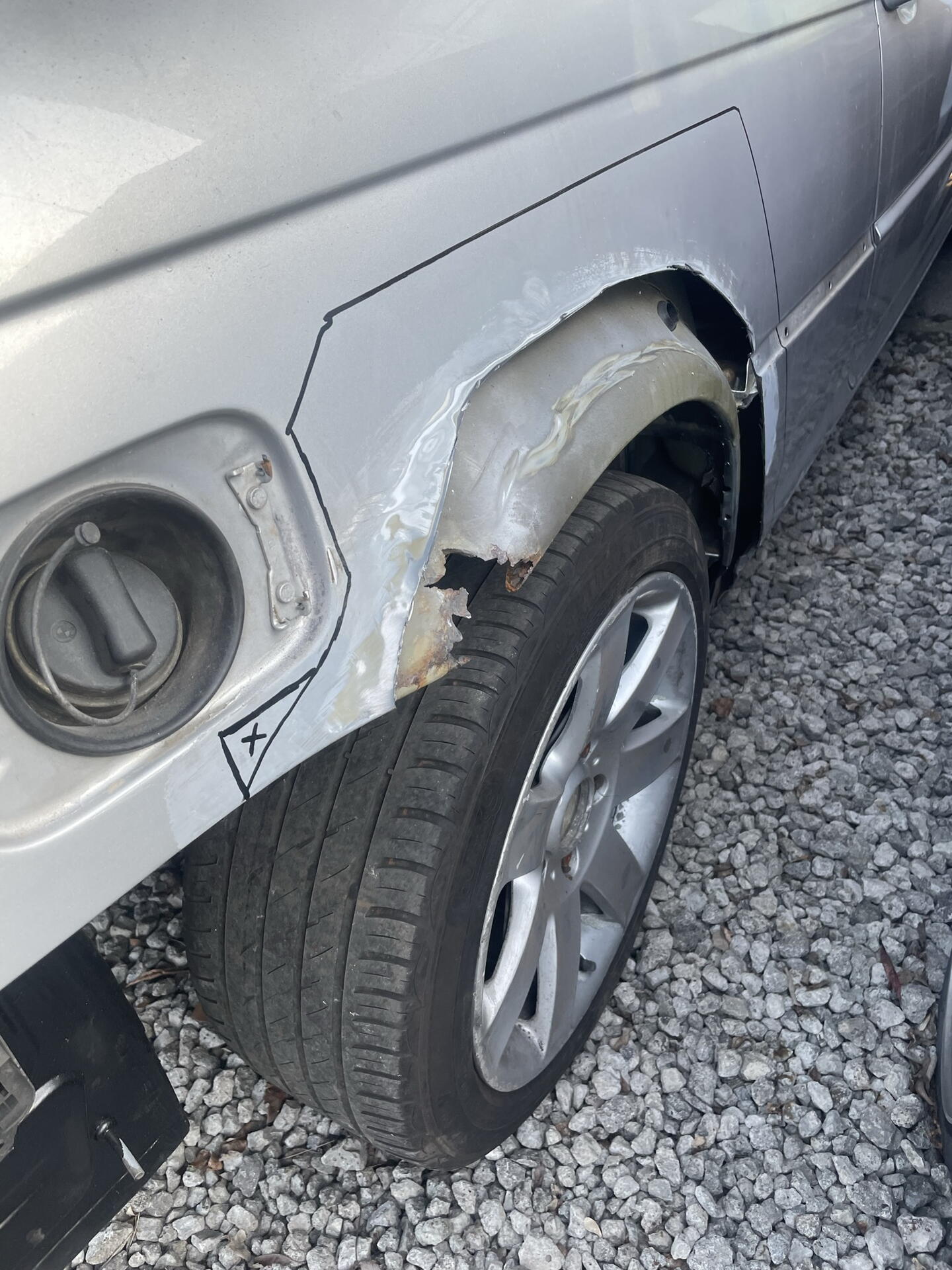 Shnilý vnitřní lem BMW E46