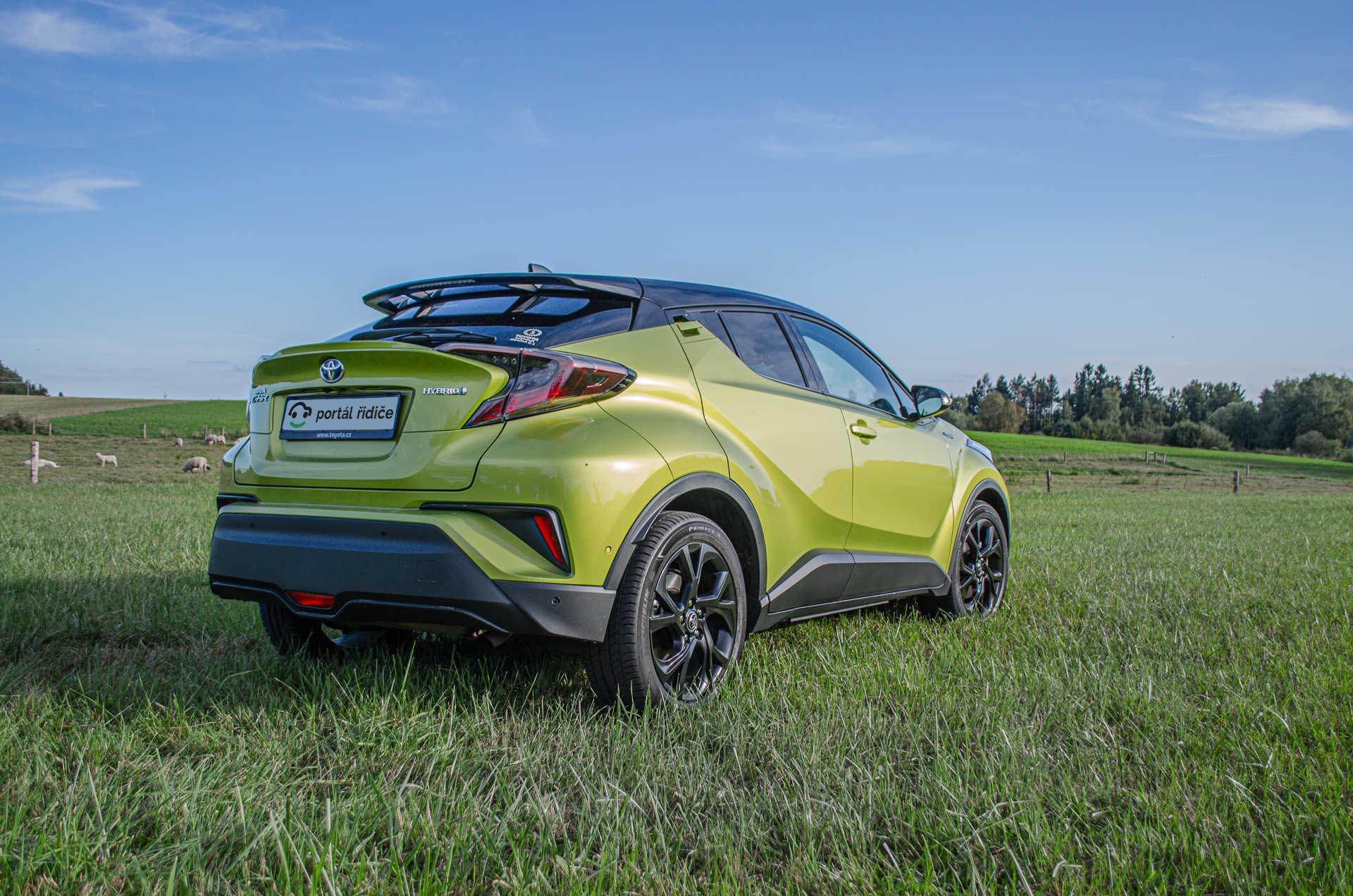 Hybridní Toyota C-HR