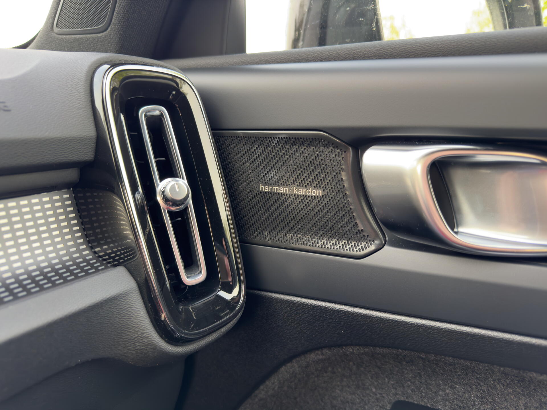 Volvo XC40 a jeho největší vychytávky
