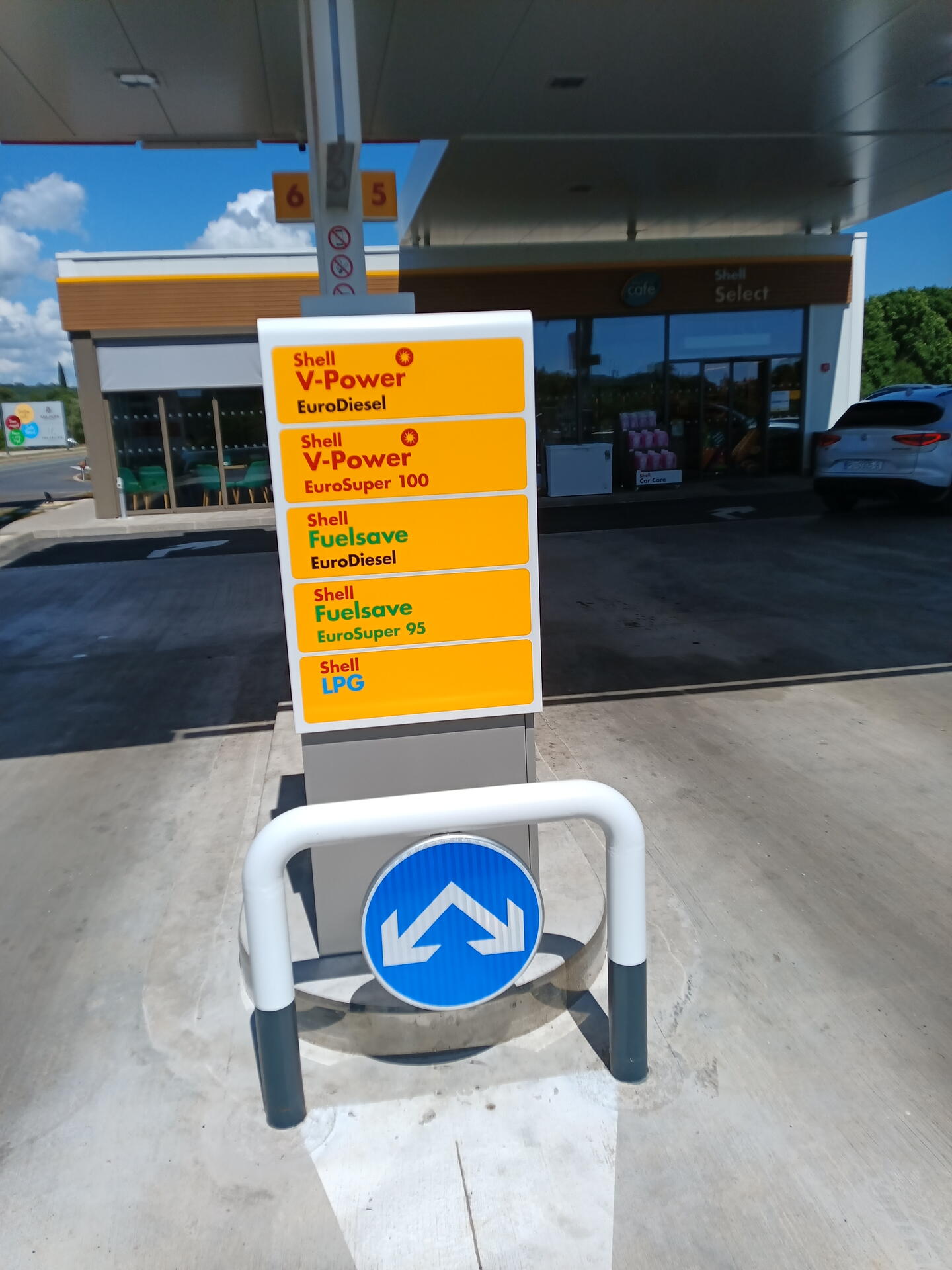 Značení paliv na stanici Shell