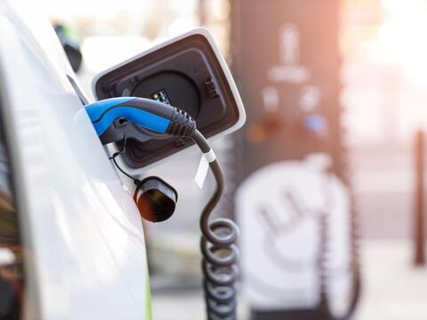 Cestování elektromobilem