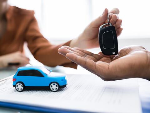 Koupě auta na finanční leasing