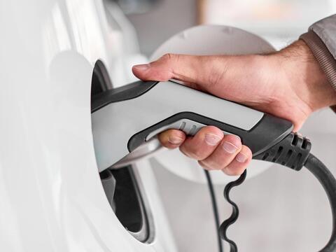 Koupě elektroauta podle ceny