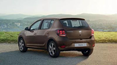 Dacia Sandero zezadu