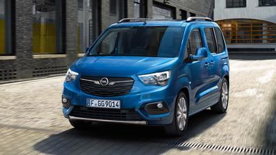 Modrý Opel Combo