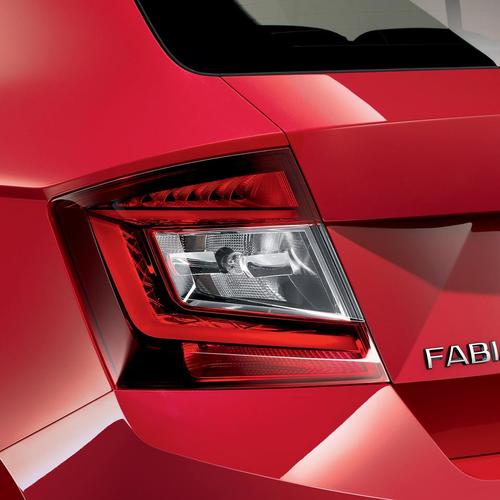 Škoda Fabia hatchback zadní světlo