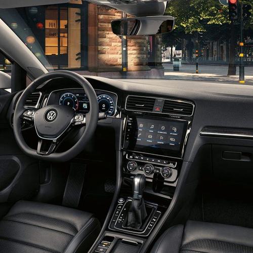 Volkswagen Golf Variant kabina