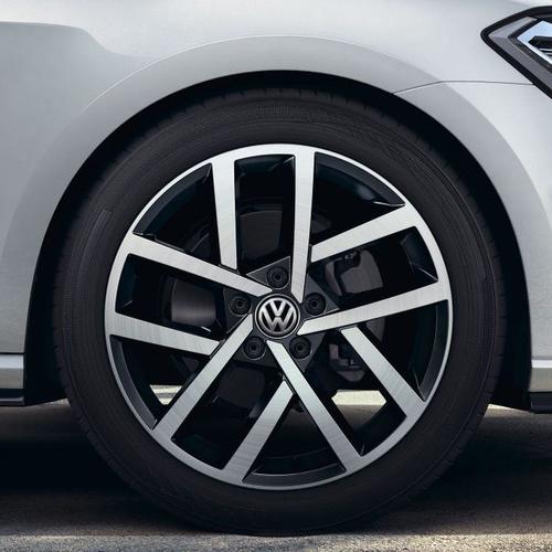 Volkswagen Golf Variant pneumatiky