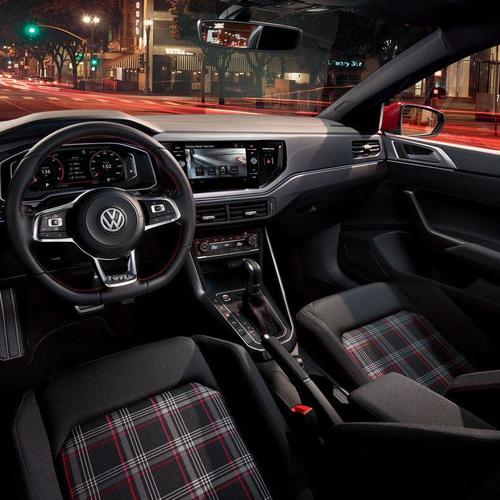 Volkswagen Polo GTI interiér