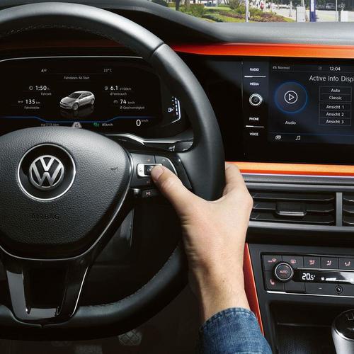 Volkswagen Polo volant a infotainment