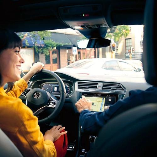 Volkswagen Tiguan digitální palubní deska
