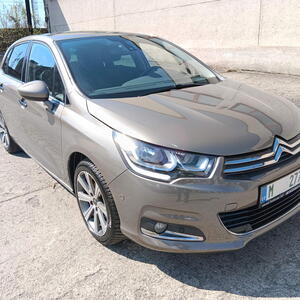 Citroën C4 hatchback 1.2 / 96 kW, manuál
