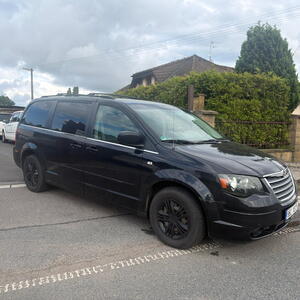 Chrysler Town & Country MPV 3,8 LPG SwivelGo Limit 2007 142kW automat