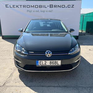 Volkswagen e-Golf hatchback 100kW automat