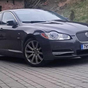 Jaguar XF sedan 2.7D 152kW automat