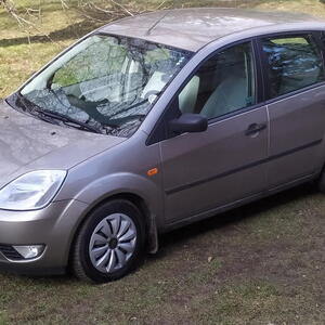 Ford Fiesta hatchback mk V 1.3 51kW manuál