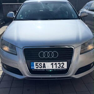 Audi A3 hatchback manuál
