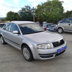 Škoda Superb sedan Superb 2.0 i 85kW manuál