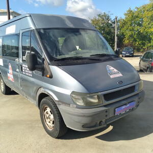 Ford Transit 330M 2.4 DI   1.MAJITEL,ČR 88kW manuál