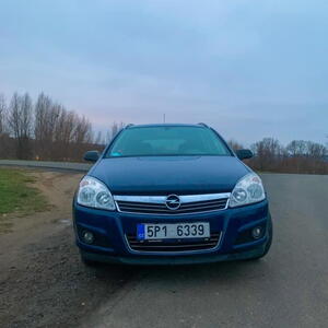 Opel Astra 1.8 103kW manuál