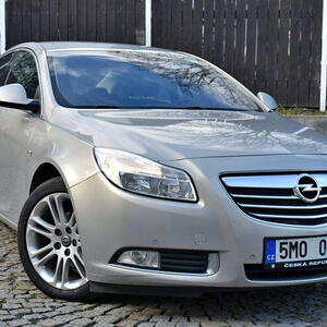 Opel Insignia 2.0 cdti 118kW manuál