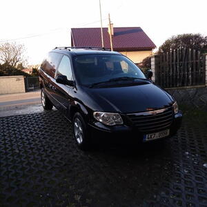 Chrysler Voyager 2.8 Crd 110kW automat