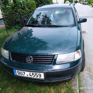 Volkswagen Passat kombi 1.6 manuál