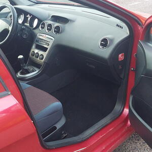 Peugeot 308 kombi 1,6 HDI 66kW manuál