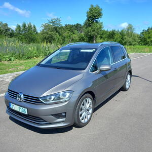 Volkswagen Golf Sportsvan 2,0TDI-150PS-BIXENON-HIGHLINE-NAVI-2015 110kW manuál
