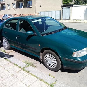 Škoda Octavia 1.6 74kW manuál