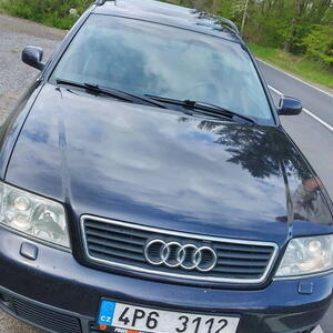Audi A6 Avant Quattro manuál