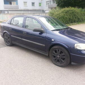 Opel Astra 16kW manuál
