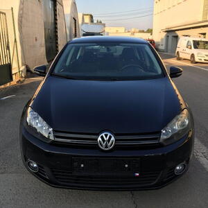 Volkswagen Golf hatchback 1.6 bifuel 75kW manuál