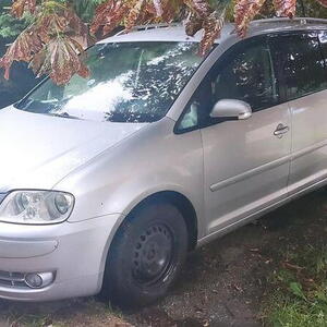 Volkswagen Touran 2.0 TDI manuál