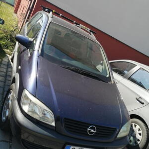 Opel Zafira 1.8 85kW manuál